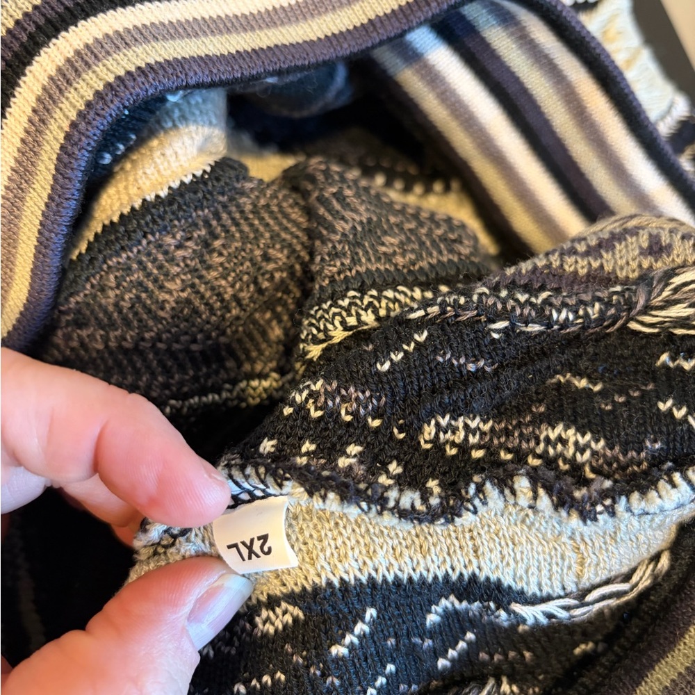 COOGI Black and Cream Textured Crewneck Sweater - Picture 8 of 12